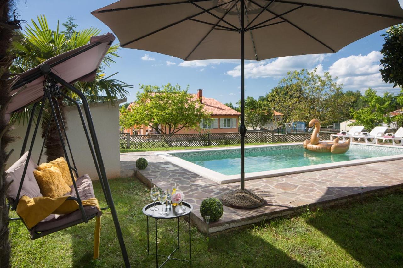 Villa Amaryllis Labin  Exteriör bild